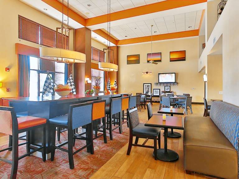 Hampton Inn & Suites Schertz — photo 4