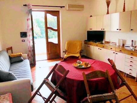 Wonderful rental apartment with grill, yard & terrace | Beach nearby | Pet-friendly — photo 4