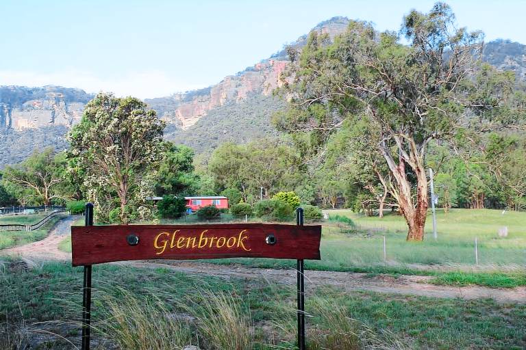 Farmhouse Glen Alice