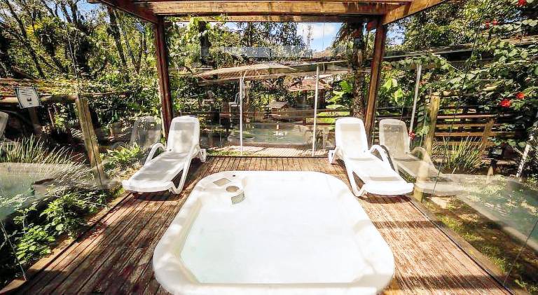 House with jacuzzi, patio & sauna — photo 3
