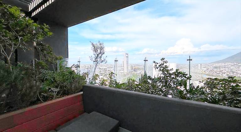 Apartment with pool — photo 5