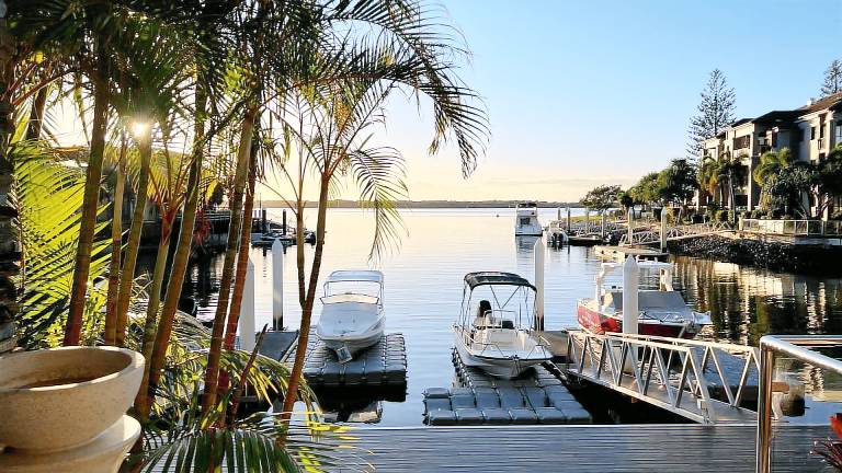 Apartment Runaway Bay