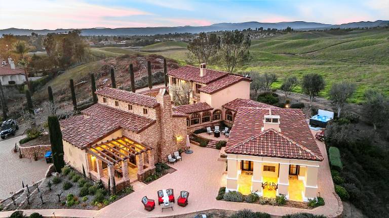 420 m&sup2; Villa