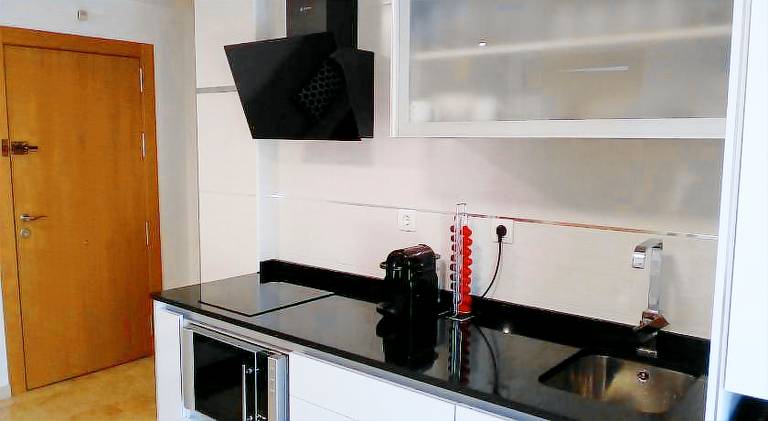 Apartment with terrace — photo 3