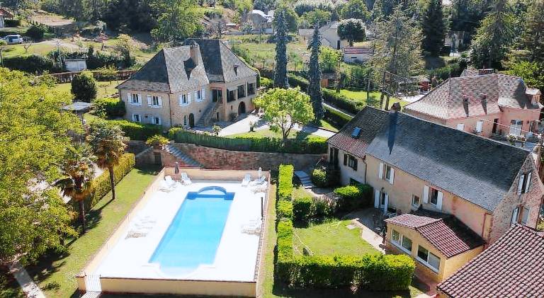 Beautiful house with pool, patio & barbeque | Pet-friendly — photo 2