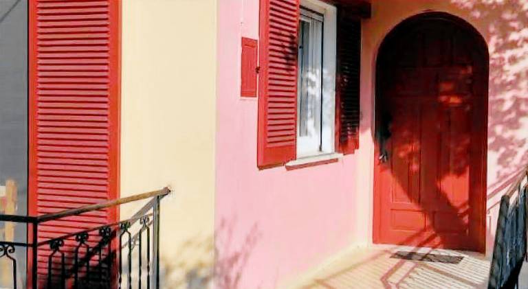 Rental apartment with terrace & garden in Lefkada