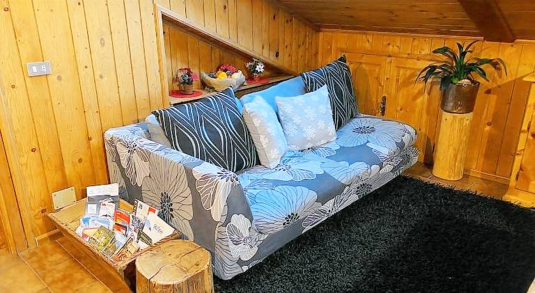 Apartment with terrace, barbeque & yard in Bormio
