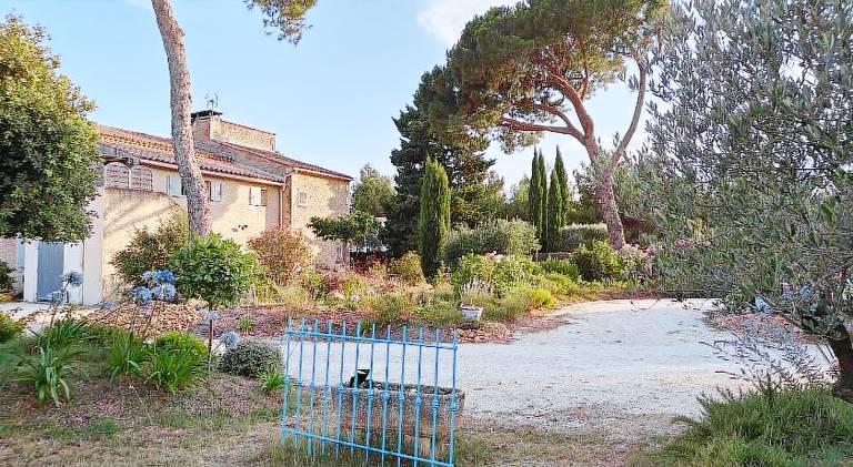 Rental apartment with pool — photo 4