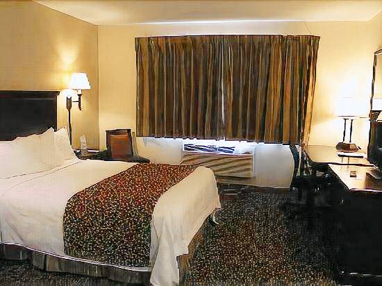 Valley Inn Sanford Medical Center — photo 5
