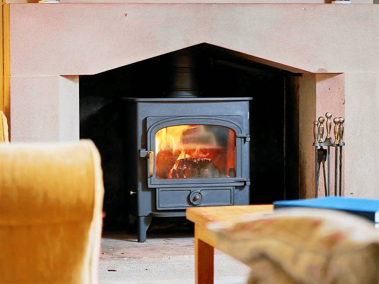 Family-friendly pleasant cottage with pool & garden | Pets are welcome — photo 4