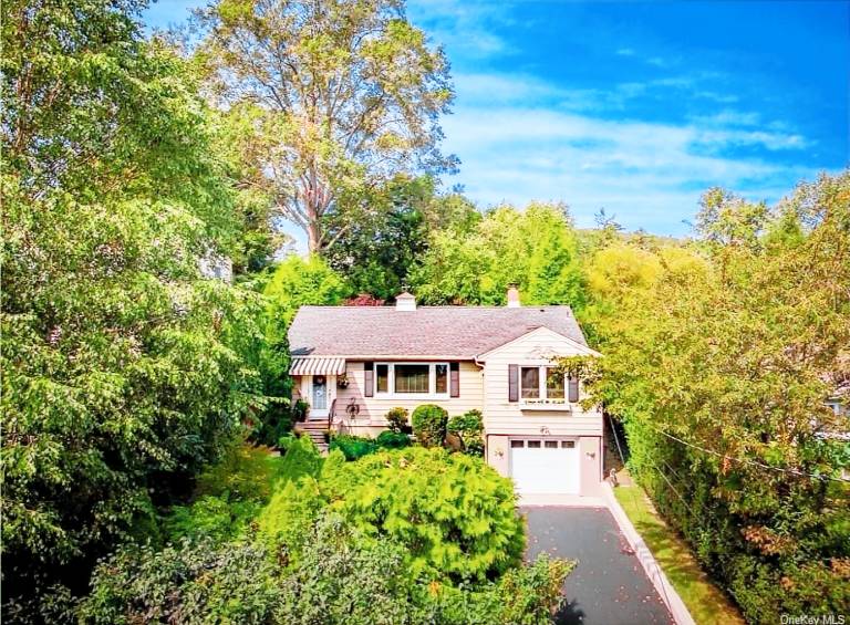 House  Upper Nyack