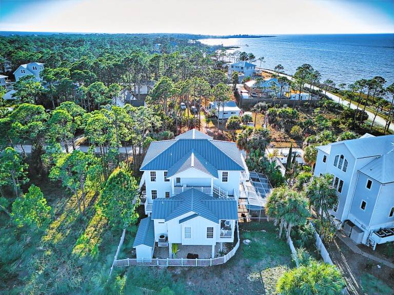 House Saint George Island