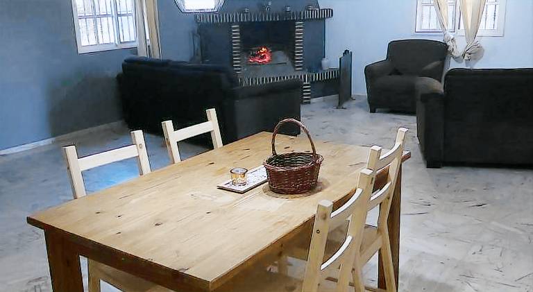 House with yard, patio & grill — photo 4