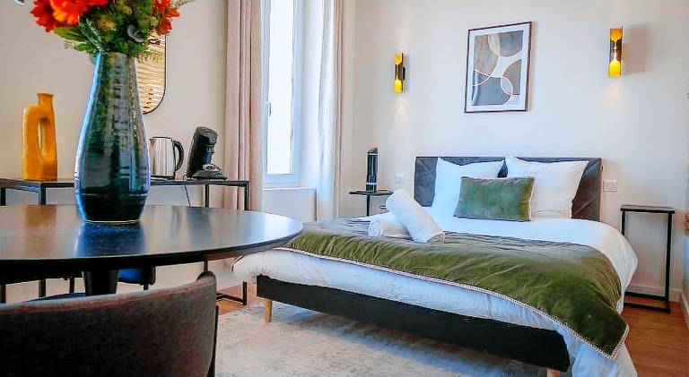 Rental apartment with hot tub in Vichy