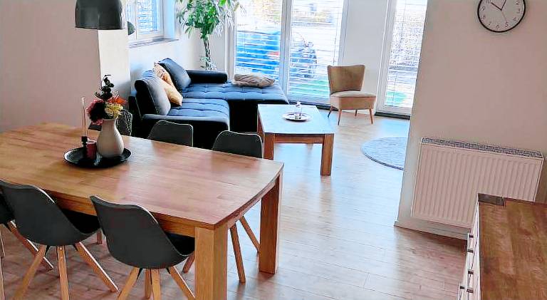 Holiday apartment with pool — photo 4