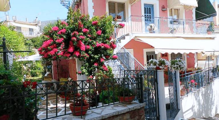 Holiday apartment with 2 rooms for 4 persons in Parga