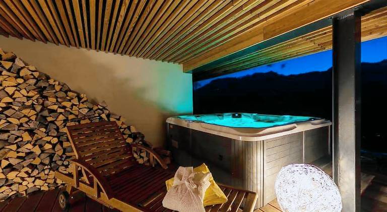 Lodge with garden, patio & sauna | Pet-friendly — photo 4
