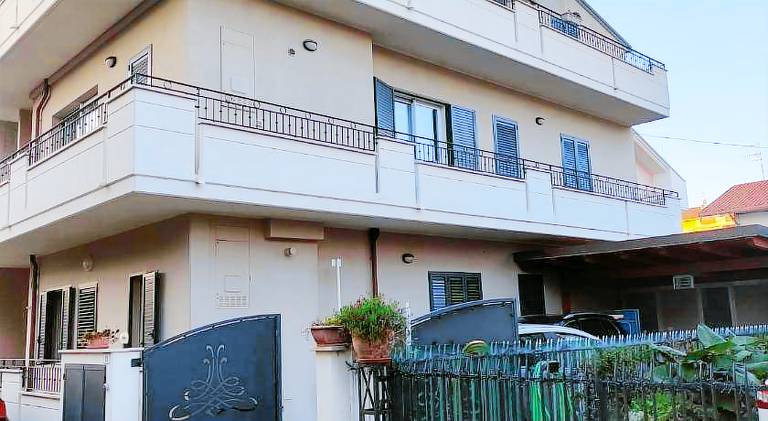 Rental apartment with 2 rooms for 6 persons — photo 4