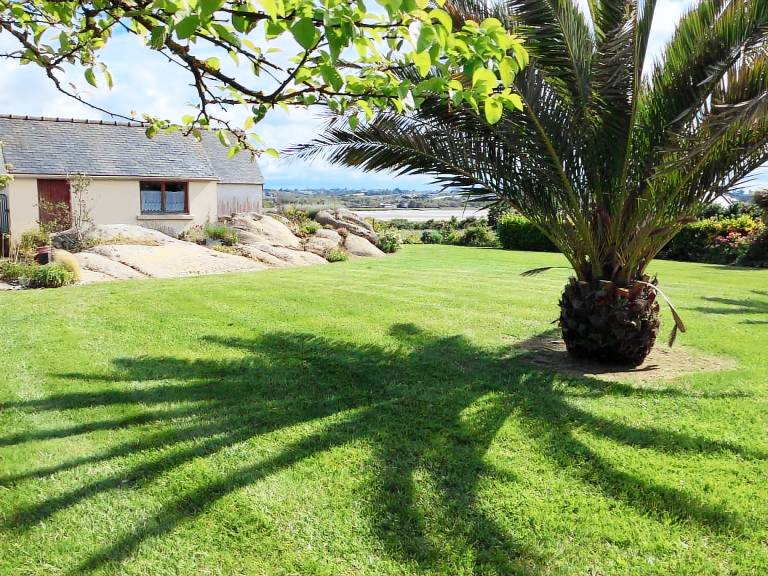 House with garden, terrace & grill | Water view — photo 3