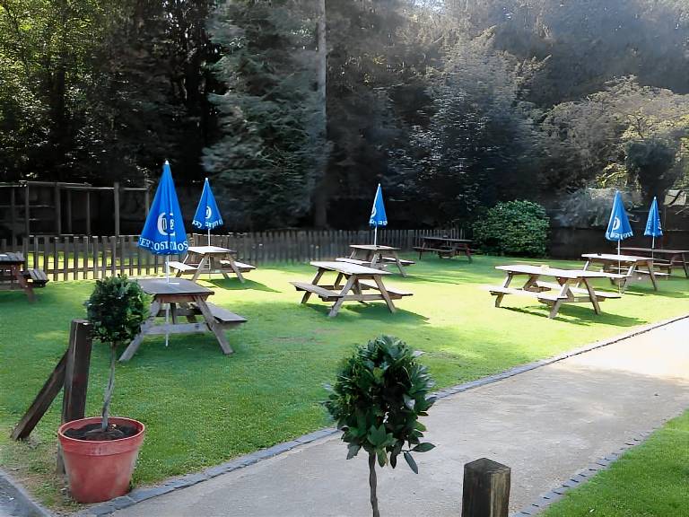George and Dragon Hotel — photo 4