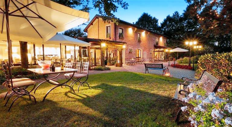 House with pool & yard | Pets are welcome — photo 3