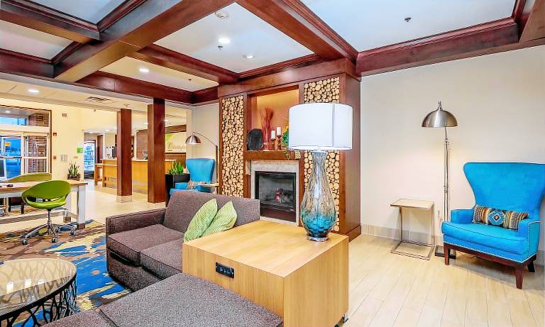 Holiday Inn Conference Center Marshfield By IHG — photo 2