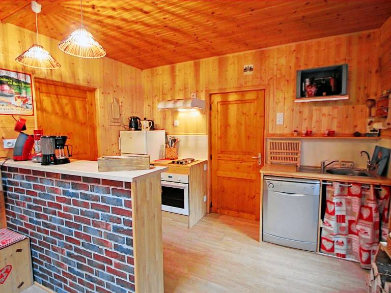 Charming Chalet with Nature Views, Near Colmar & Gérardmer, Ideal for 4, Free WiFi — photo 5