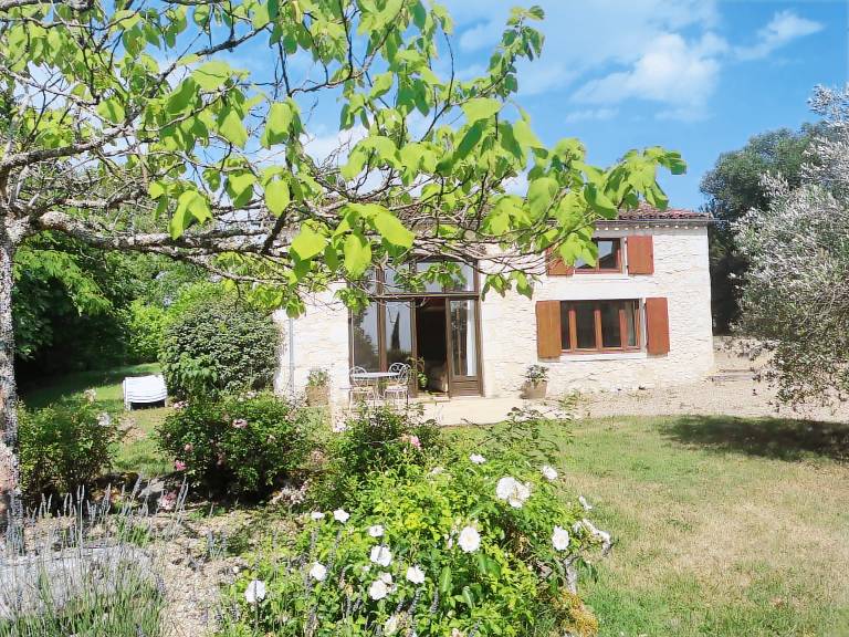 House with BBQ, garden & private pool — photo 2
