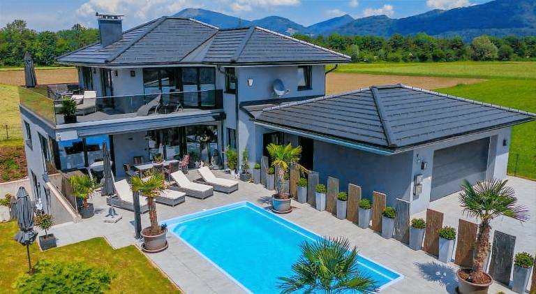 Pleasant holiday apartment with jacuzzi & pool | Pets are welcome — photo 3