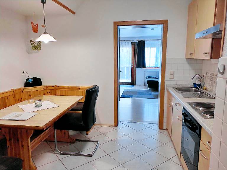 Family-oriented wonderful rental apartment with barbecue, yard & terrace | Pet-friendly — photo 3