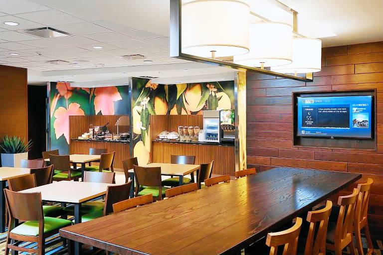Fairfield by Marriott Inn & Suites Omaha West — photo 3