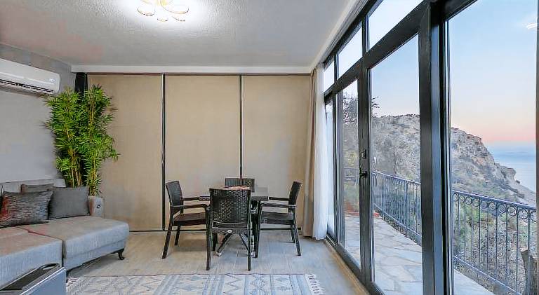 Boutique Apartment with Sea View in Turunc Crush House — photo 5
