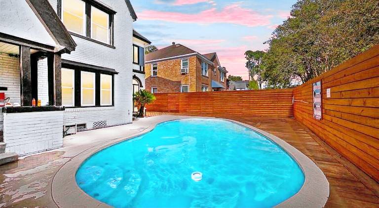 Tranquil Escape- Spa Bath & Pool for One or Couples — photo 3
