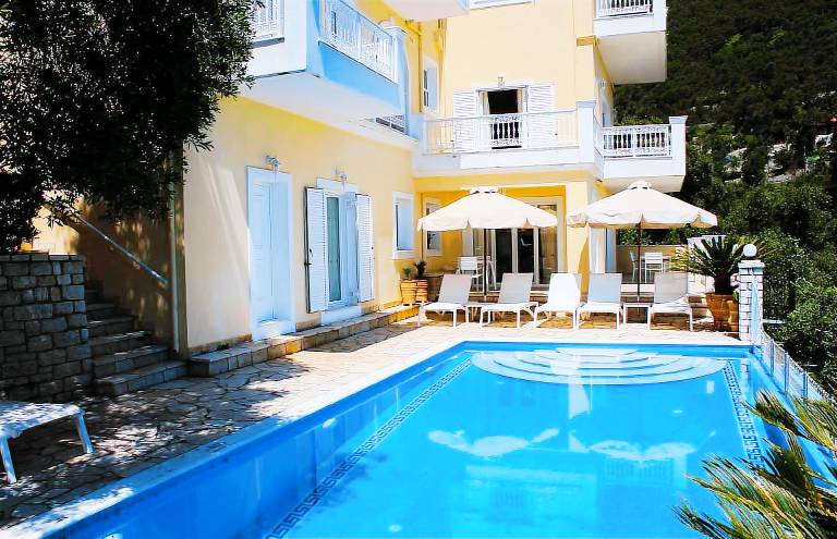 Villa Kyriaki für 10 Personen auf Korfu