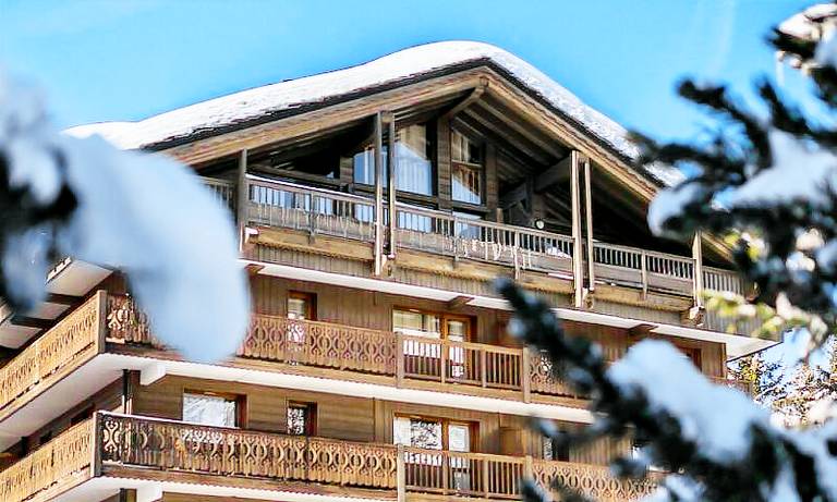 1st floor, balcony, ski locker, 38m², Courchevel in Courchevel