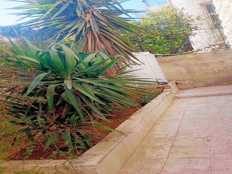 House | Close to King Abdullah I Mosque — photo 4