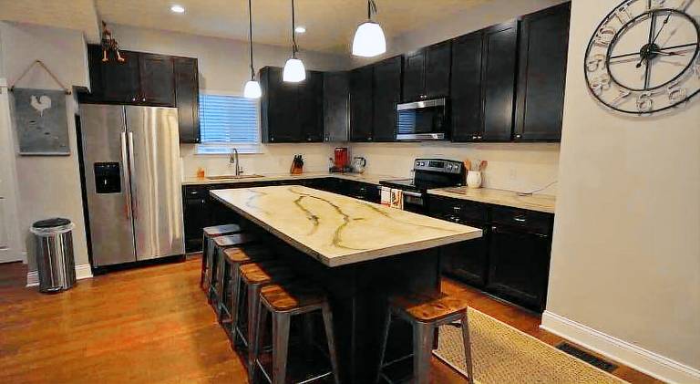 House with 4 rooms for 12 persons in Franklin, OH
