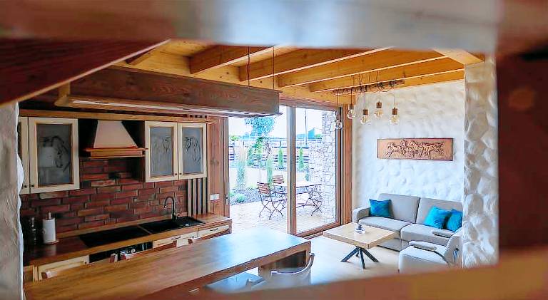 Rental apartment with terrace, hot tub & sauna | Pet-friendly — photo 2