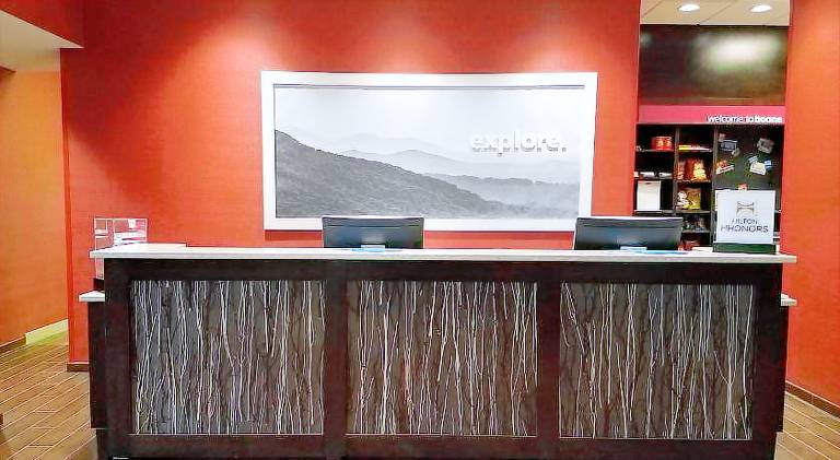 Hampton Inn & Suites Boone — photo 4