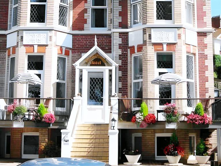 Rowcroft Lodge Guest House B&B in Torquay