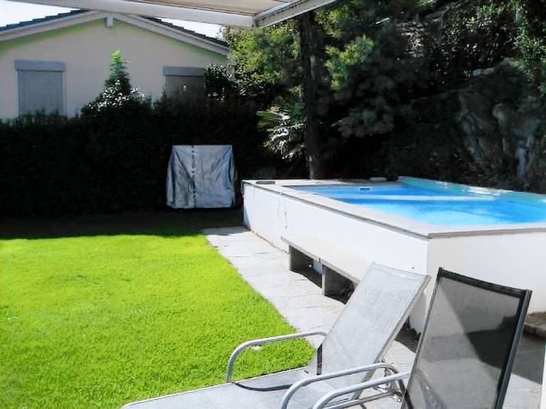 Fully equipped charming apartment with terrace, yard & private pool | Mountain view | Pets allowed — photo 2