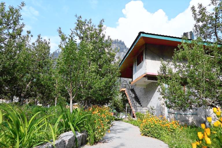 Cascade Mountain retreat manali — photo 4