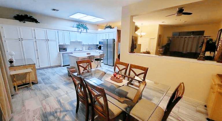 Nice house with pool & jacuzzi | Pets allowed — photo 3