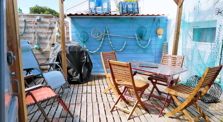Child-friendly studio with grill, patio & fast internet | Next to the beach | Suitable for remote work | Pets are welcome — photo 2