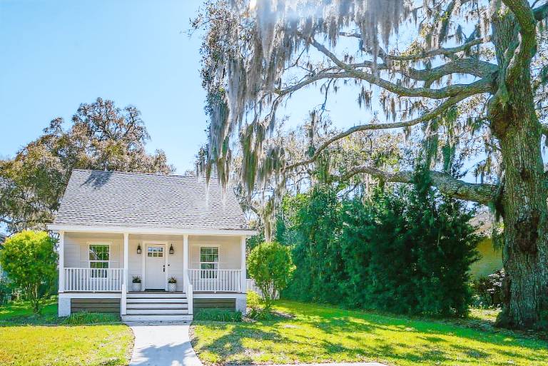 5 Mi to Pier Village: Coastal Jade Cottage — photo 2