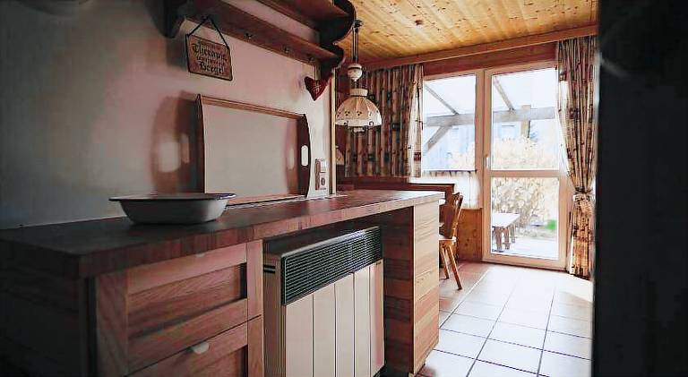 Vacation home with patio & barbeque | Next to the ski | Dogs allowed — photo 2