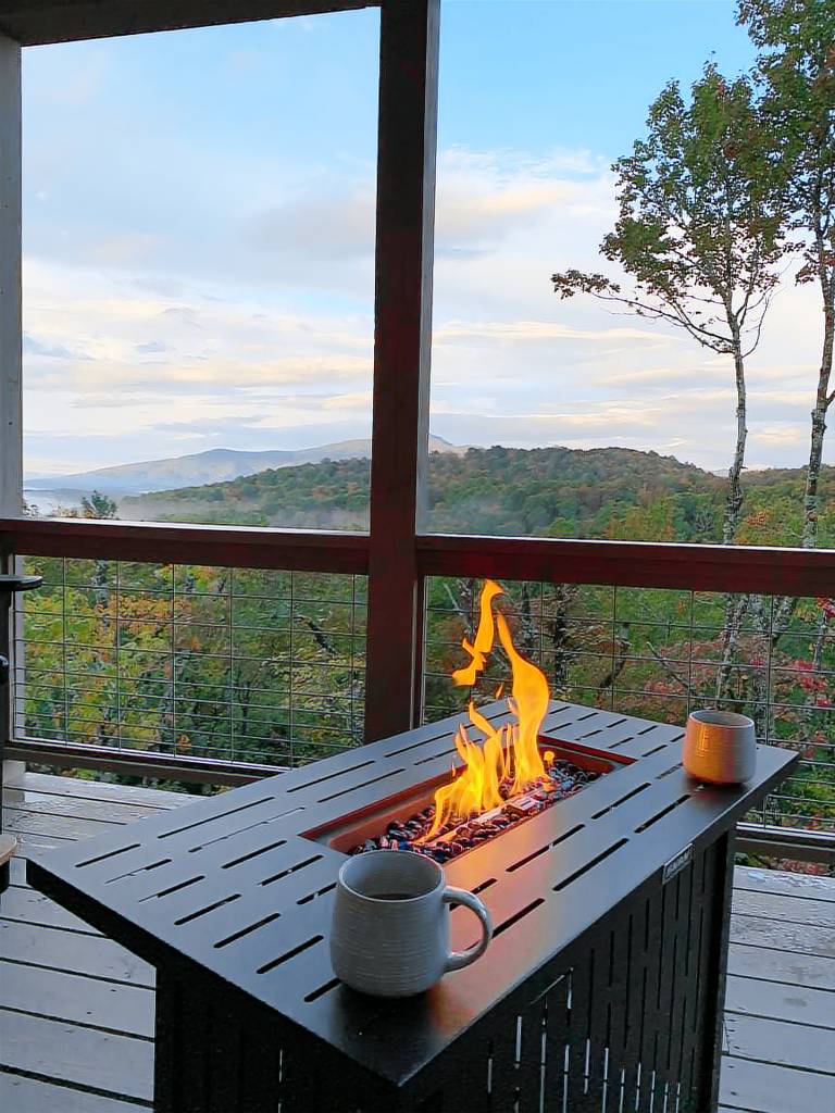 Blue Ridge Mountain Destination Home — photo 4
