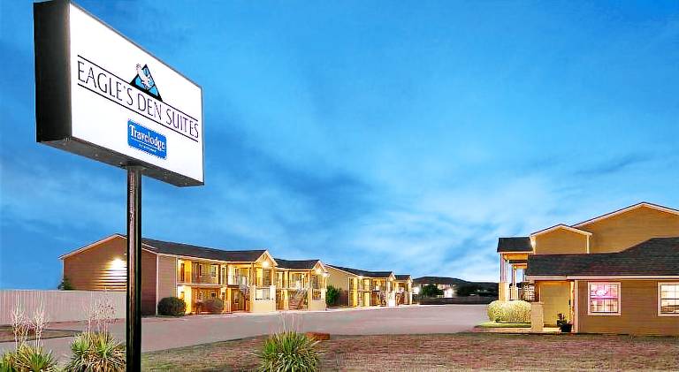 Eagle's Den Suites Andrews a Travelodge by Wyndham in Andrews, TX