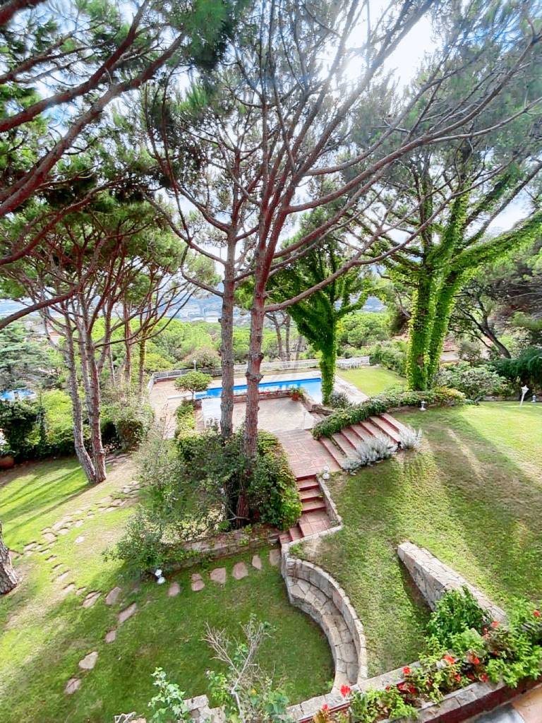 Villa  Cabrils