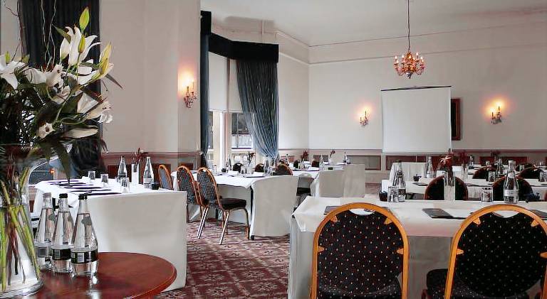 The Crown Hotel — photo 4